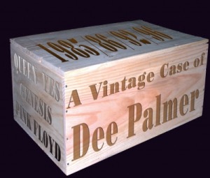 Dee Palmer box single photo